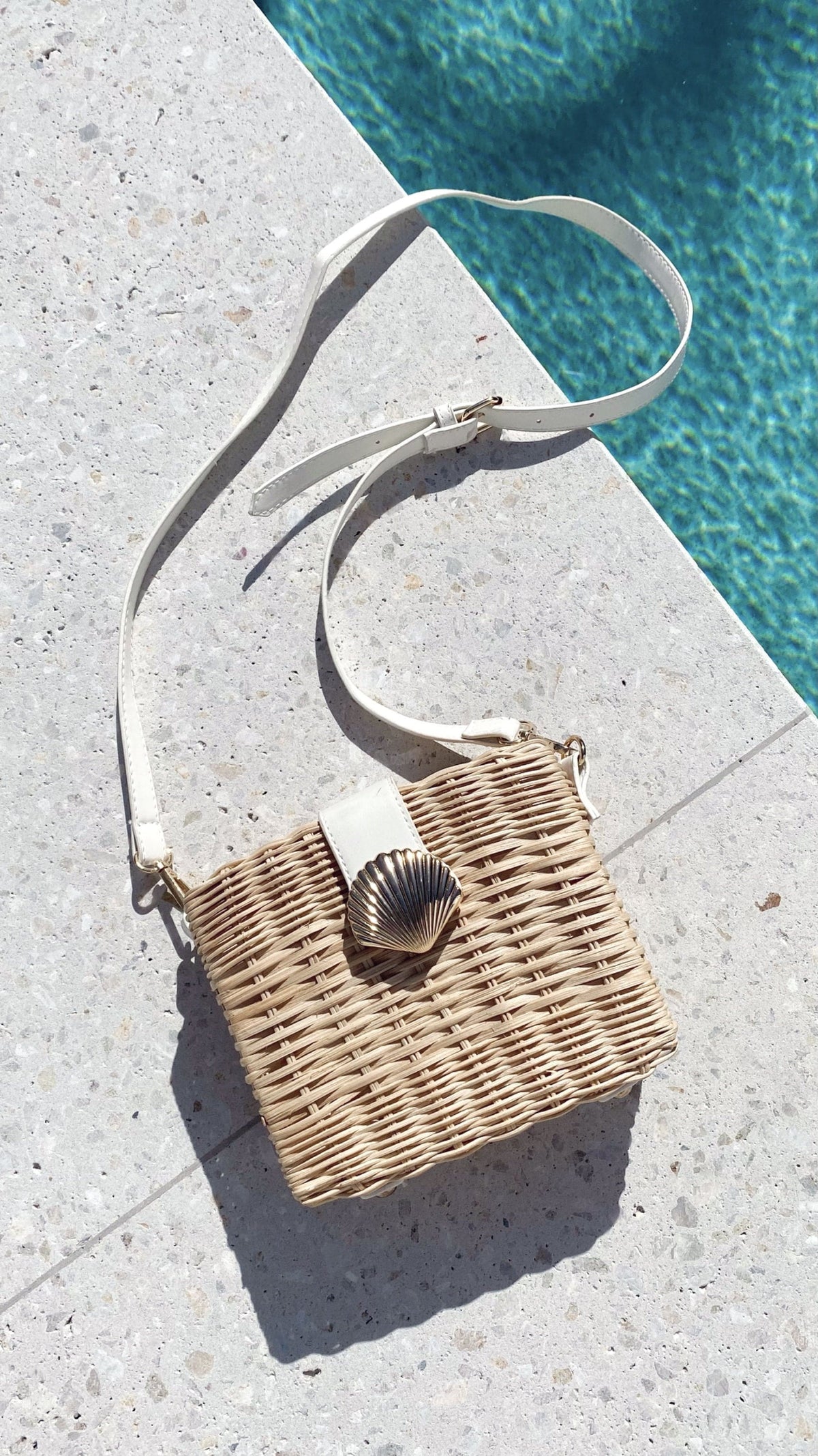 Lucinda Straw Shell Bag