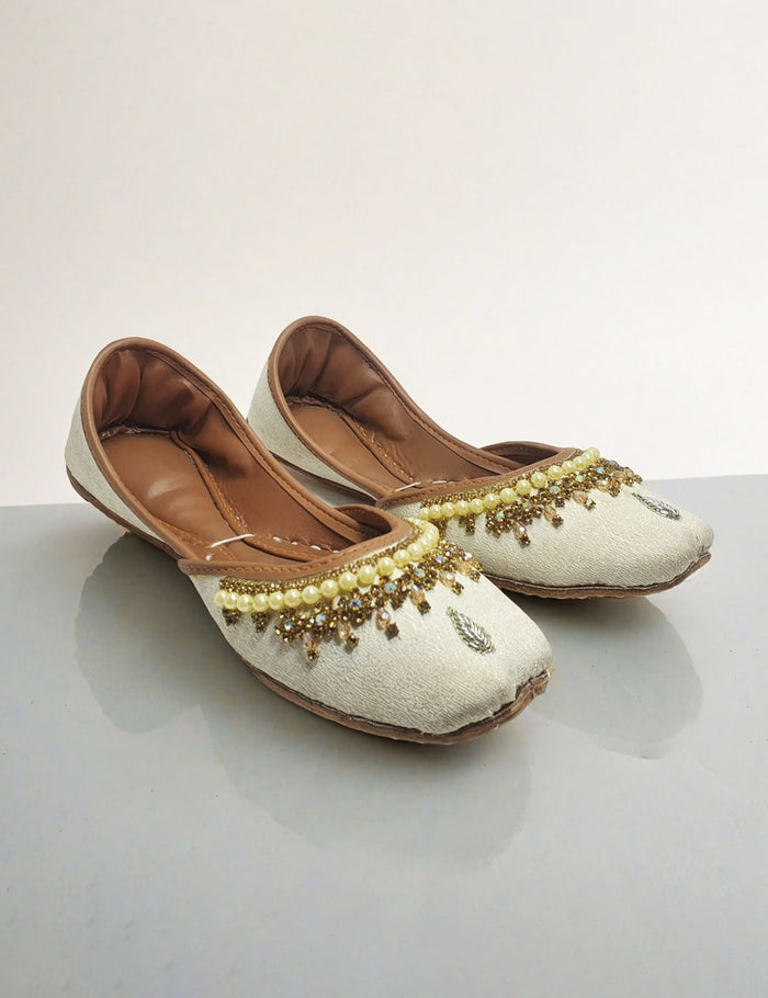 Fawn Fancy Khussa