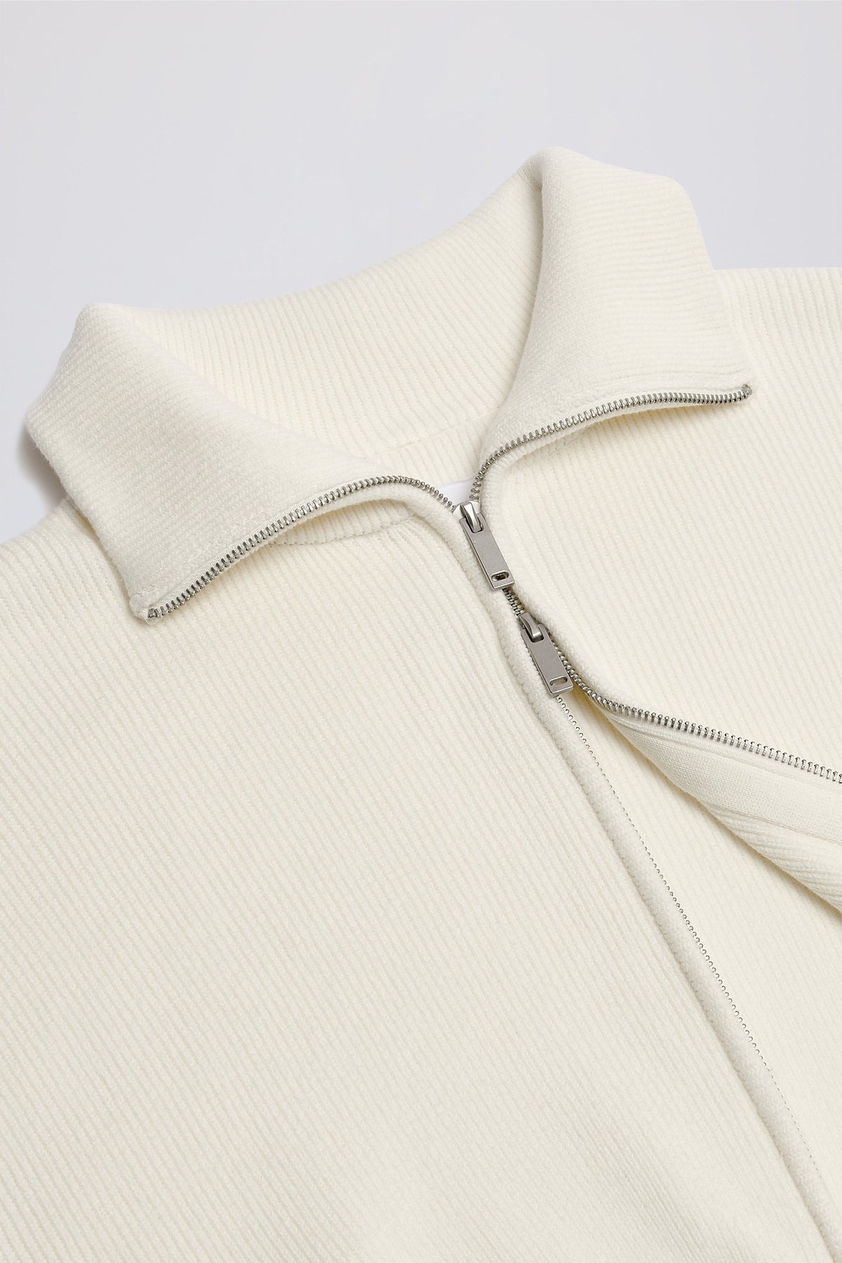 Ribbed Knit Zip-Up Cropped Sweatshirt in Ivory