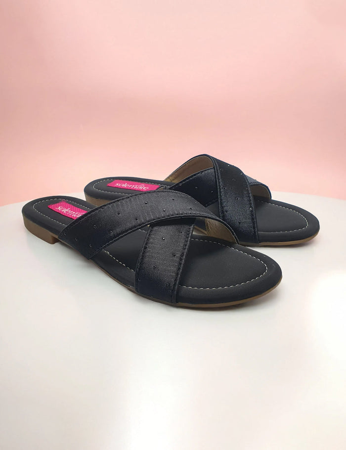 Black | Flat Slippers for women