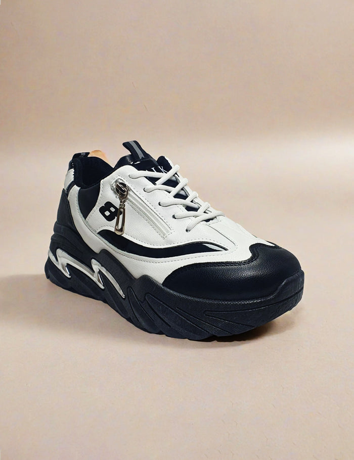 Black Sneaker for Women
