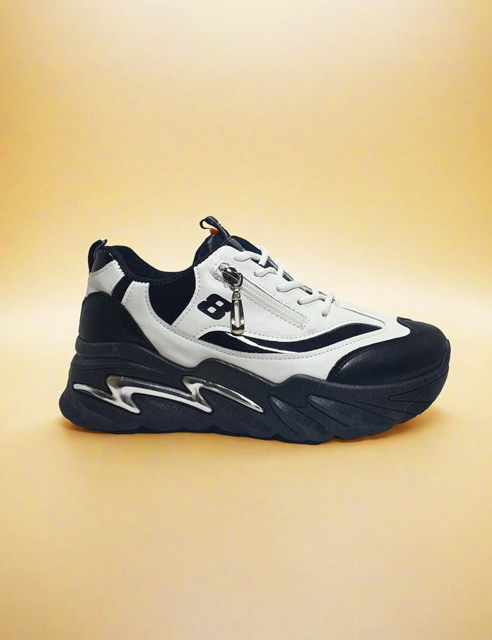 Black Sneaker for Women