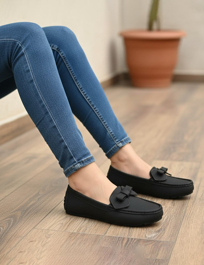 Black Winter Pumps