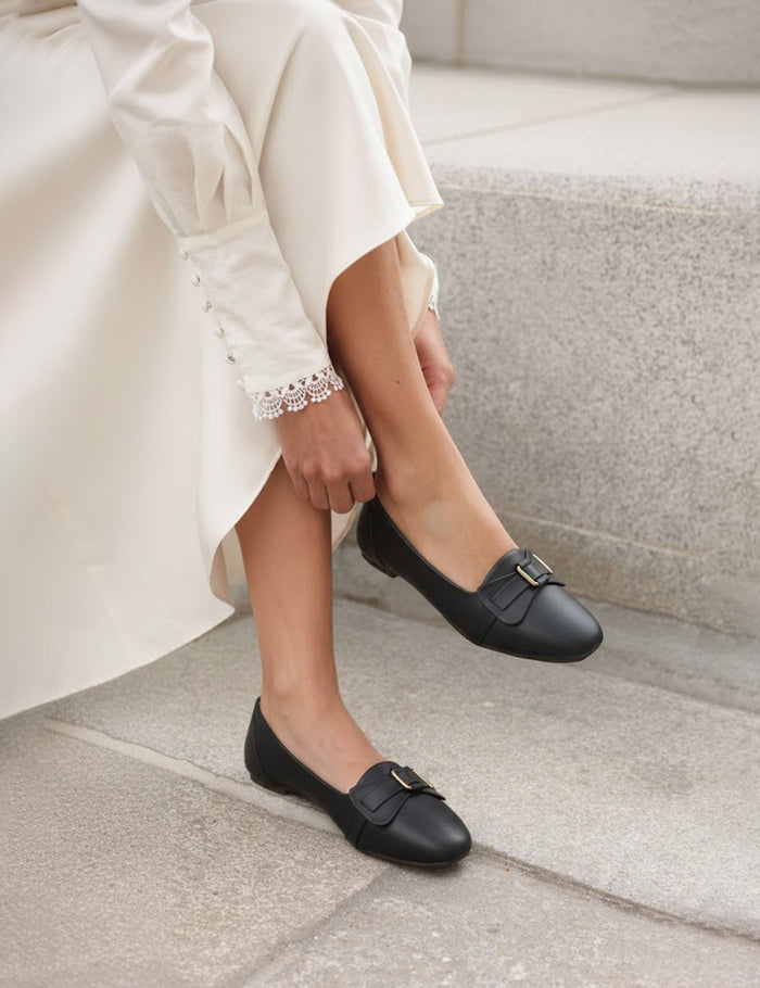 Black Winter Pumps