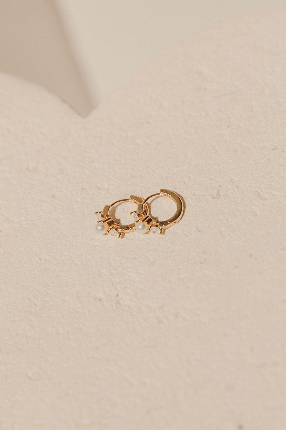 Lira Earrings - Gold
