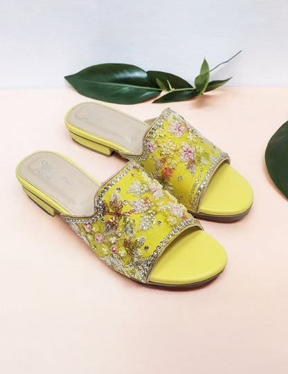 Yellow Fancy Slipper